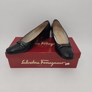SALVATORE FERRAGAMO Black Calfskin Leather Chain Filigrana‎ 7 AAAA 0145369 w Box